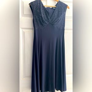 Medium navy Chaps v neck dress NWT